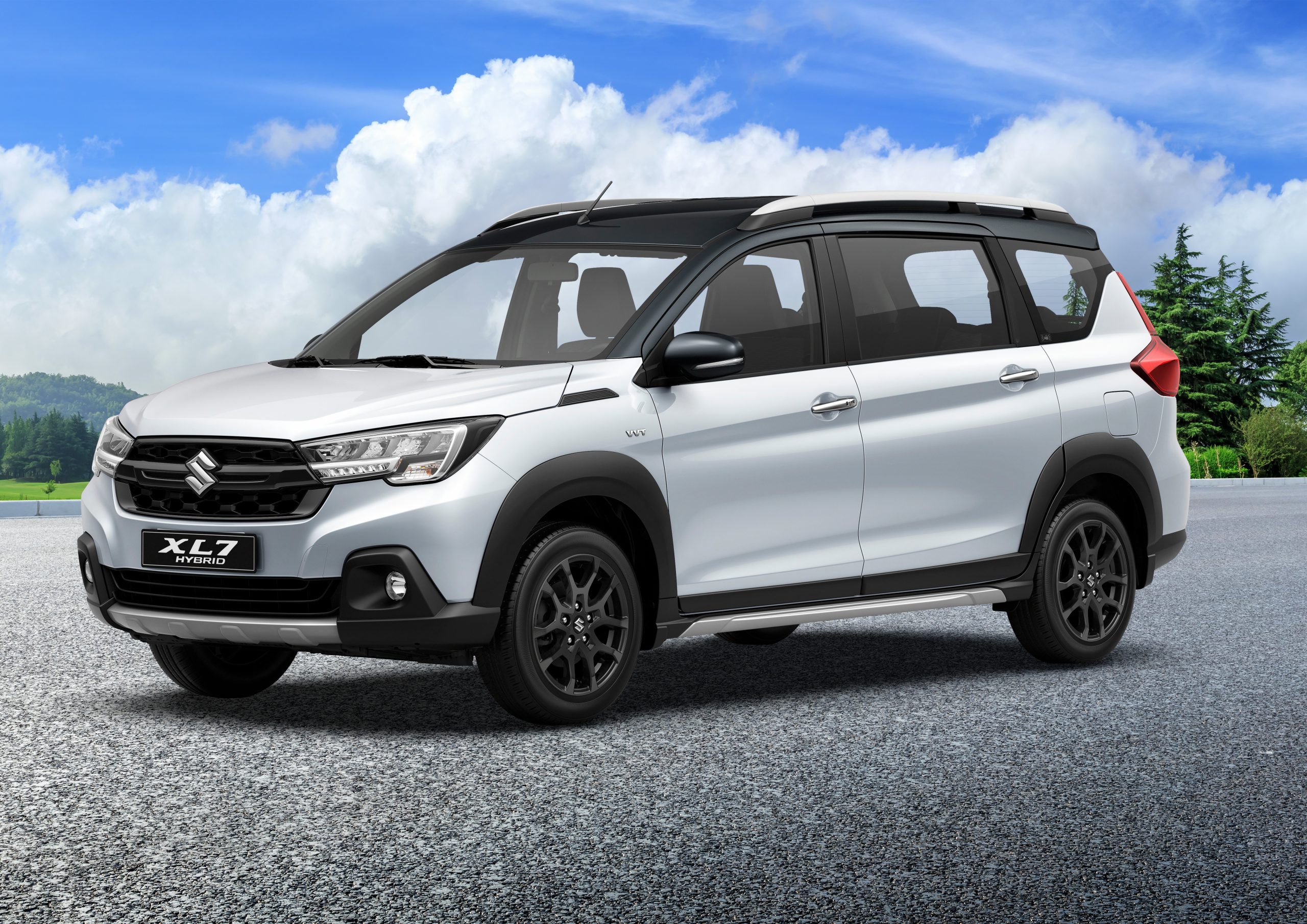 Suzuki XL7 Hybrid 2024 màu Trắng Đen