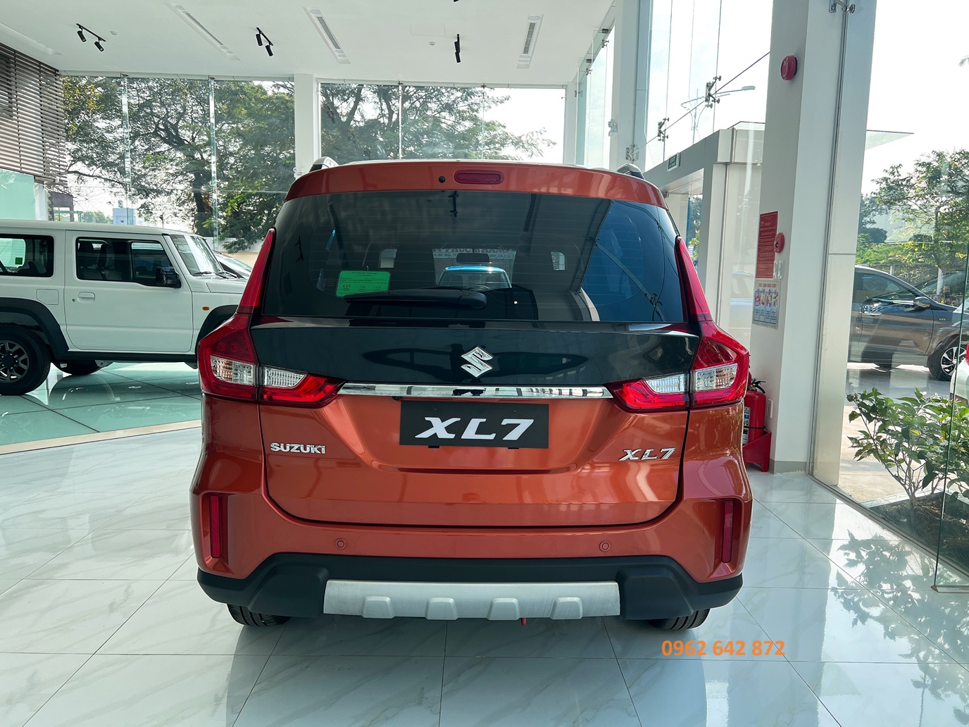 Đuôi xe Suzuki XL7